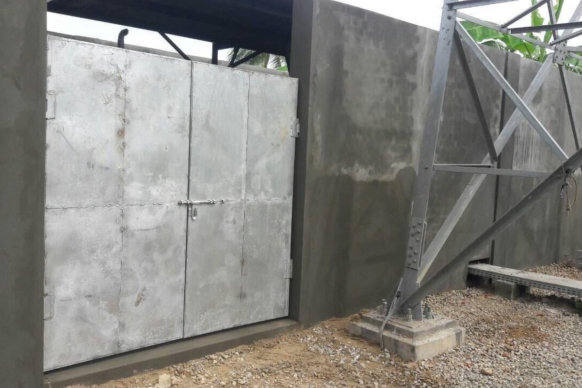 Telecom site perimeter fencing and boundary security infrastructure